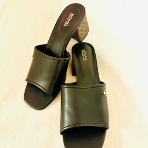 Michael Kors Cara Black Leather Mules EUC 9M